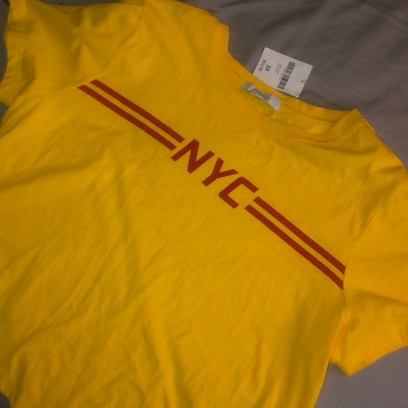 graphic tee from forever 21 - Picture 2 of 3